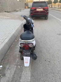 الدراجه للبيع مفتوحه بوشه 49  وبيهه قايش تعبان تبديل هاهيه دراجه كامله...