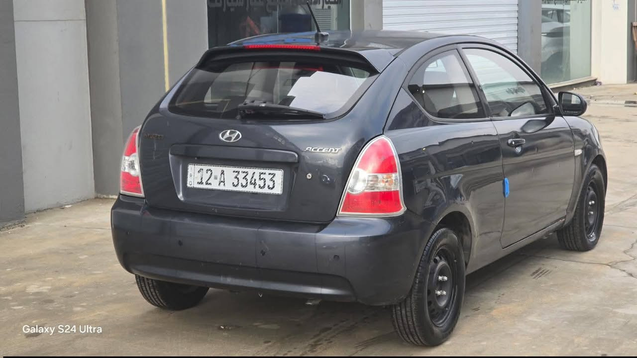 السعر 76$$         ***********
اكسنت موديل 2011 مكينه كير شرط تبريد شغال حجم 16 ماشيه 100 صبغ باب فقط بدون دواخل سنويه رقم جديد شرعي موجود شرط التحويل كير توماتيك شاشه كاميره
