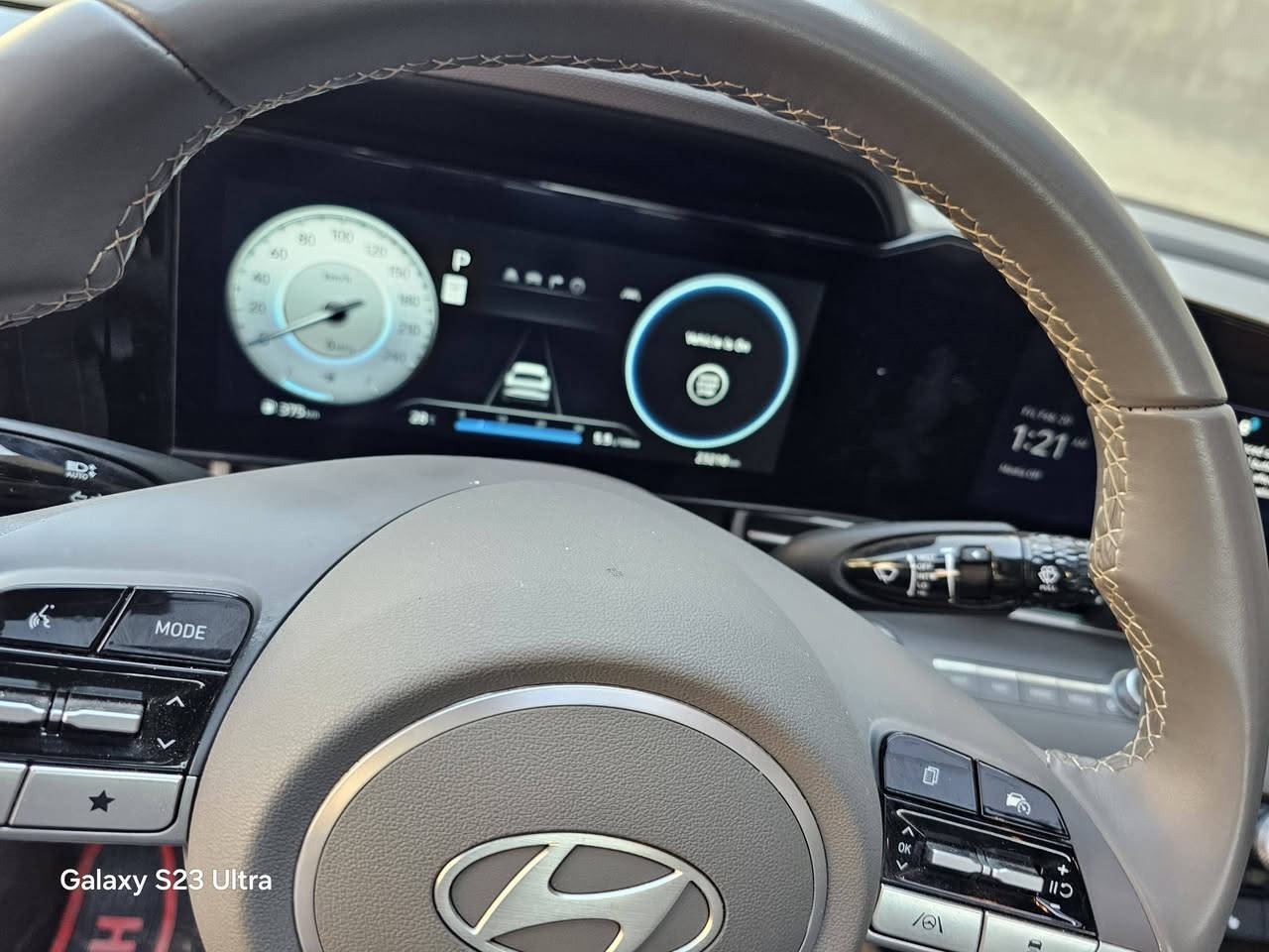 موديل ٢٤ وارد أمريكي ضرر جملغ ماشيا ٢٣ سعر ١٧٥ وبيها مجال ***********
