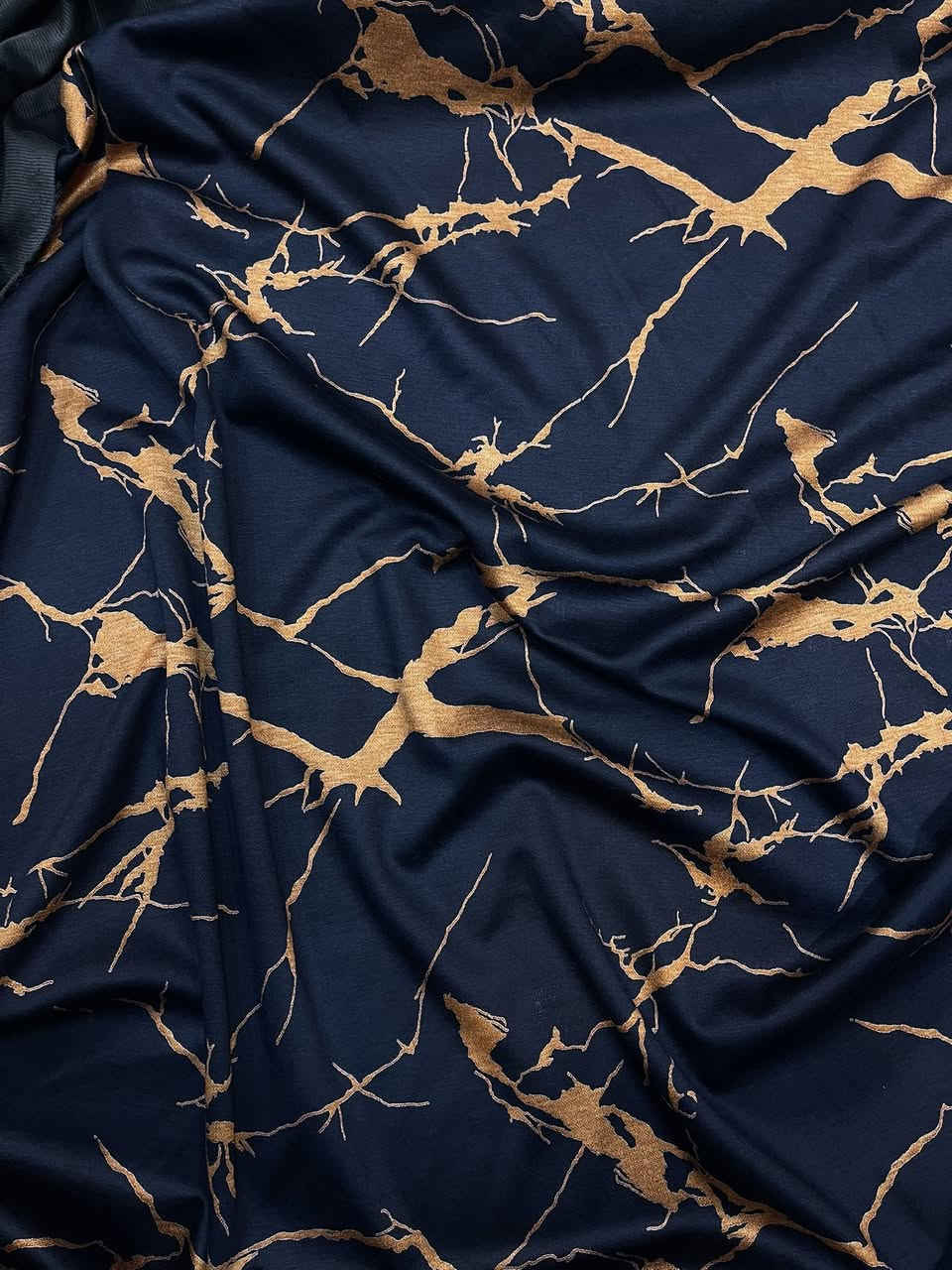 عرض شتوي نهاية موسم  😍تنزيلات تنزيلات بلاااش 👌صوفيا موهير الأصلي شمالي خاص فساتين دشاديش تراكسوات سعر المتر 3 الاف بس القطعه 7 ونص  مترين ونص👌 سعر القديم جانت ب10 الاف للقطعه
توصيل جميع محافضات العراق🤫
العنوان كركوك سايدين حي العسكري قرب كاتب عدل مقابل كماليات طه
للحجز واتساب ***********
***********
