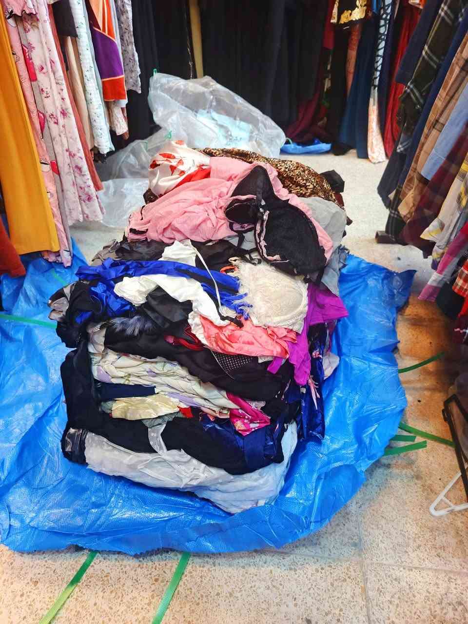 السبت ✨
المحل مفتح بعد الفطور أهلآ وسهلآ بل جميع👇
وصلنا شلحات نوم ستن صيفي درجه اولى💥 شلحه وروب ستن وتراك ستن جميع الأحجام متوفره العنوان موصل حي سومر بعد مطعم سومر ثالث فرع عل يمين أول محل بل فرع على اليسار أهلآ وسهلآ بل جميع👇
أكتب👈 تم ليصلكم كل ما هو جديد👇
للأستفسار***********
واتساب ***********
