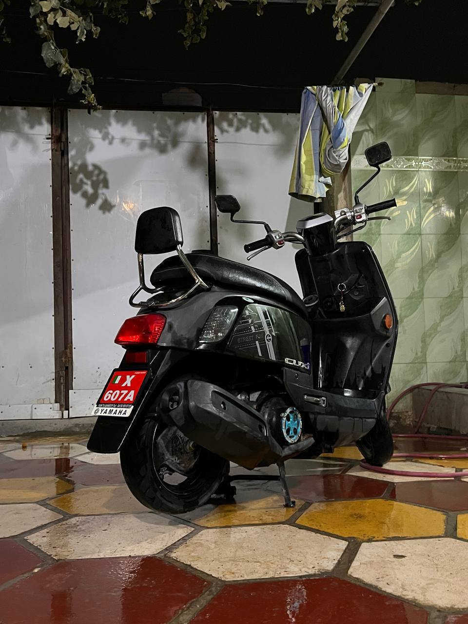 السلام عليكم
دراجه بوليس دراجه نضيفه مكفوله من كلشي صارله شهر ونص من طالعه من الحاويه غراضه وياه السعر خاص مكاني ناصريه *********** موجود واساب
