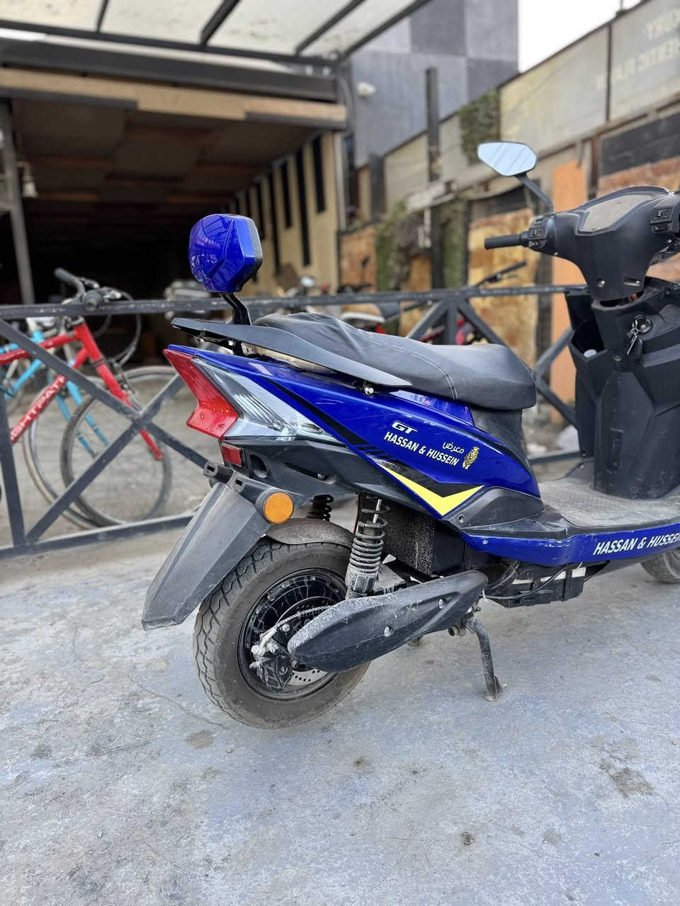 سلام عليكم دراجه سكنس 2025 دراجه جديده كلش استعمال قليل
6بطاريات كبار سرعتها60
اشاير يمنه يسره
3 سرع 
السعر 600
***********
