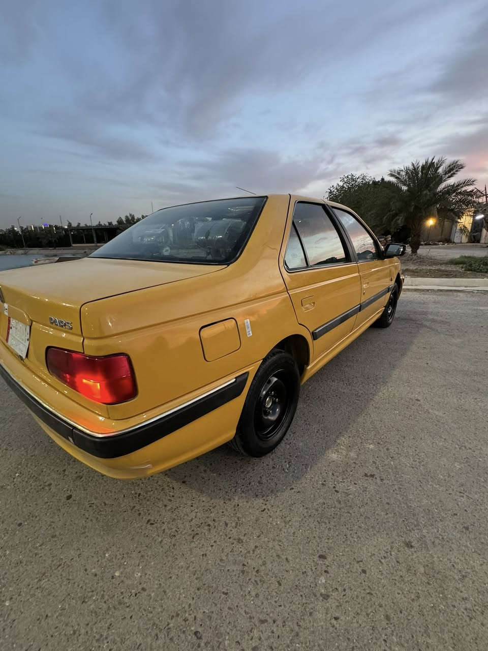 سلام عليكم للبيع بيجو بارص موديل ٢٠١٥ كير محرك جدد تخم تاير جديد لأضربه ولا صبغ فقط هلالت ماشيه ٥٣ حقيقي صدر مامي خلفي جديد تحويل مباشر سعر ٥٠ وبيها مجال الشراي تصال مكاني بغداد ***********
