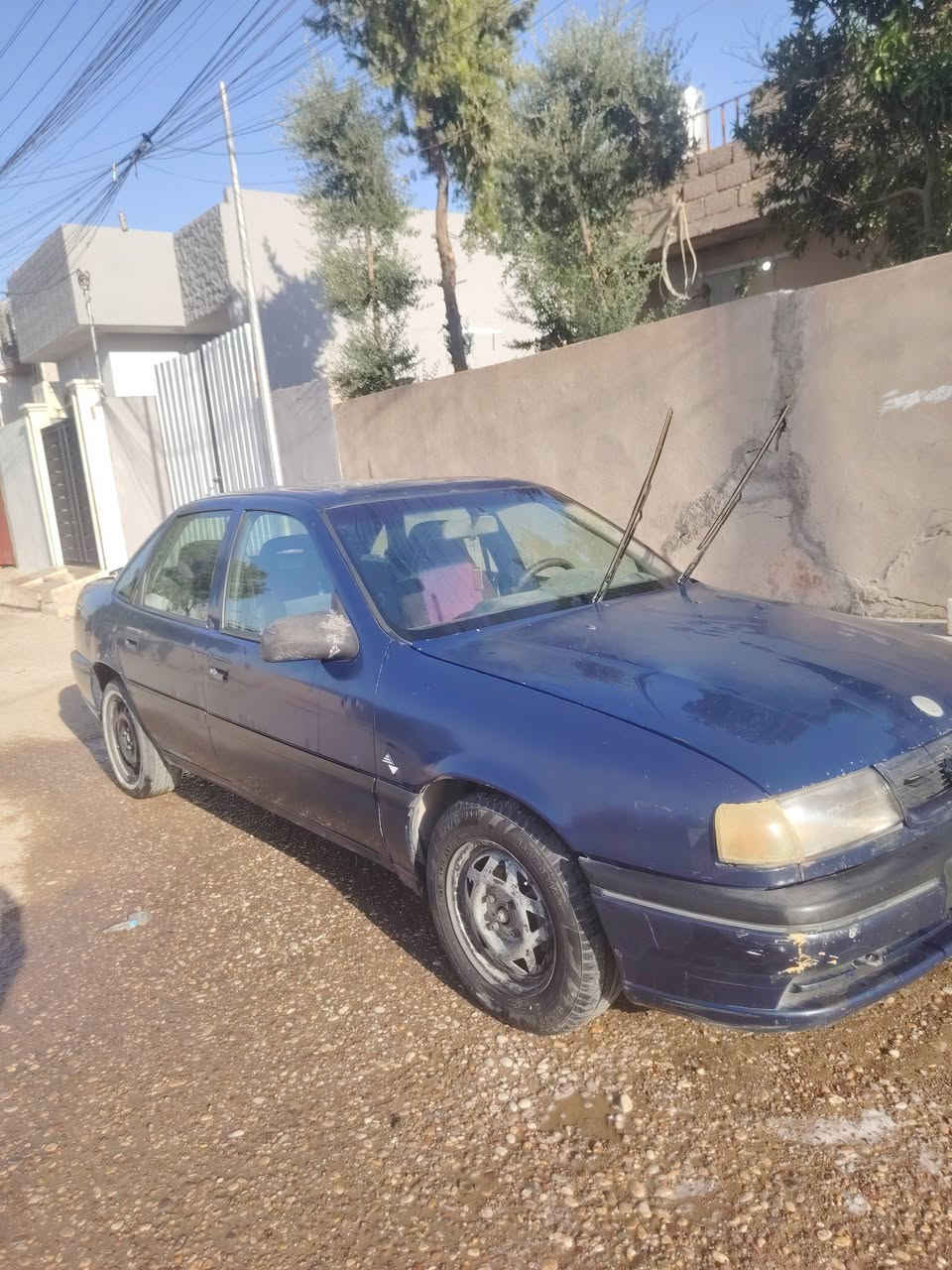 اوبل فكترا للبيع... 
حجم 16
رقم نينوى الماني 
محرك شرط +الگير شرط 
قطره صبغ مابيها 
شرط الوكاله والتحويل 
السعر 42 وبيها مجال 
***********
