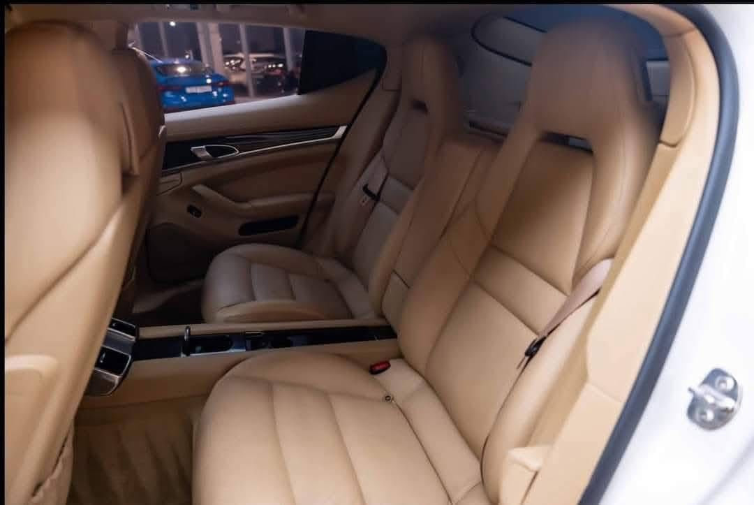 بورش للبيع او مراوس موديل 2011 سياره كسر كارتون نقص برغي مابيها سنويه وهزه وفحص جديد بسمي مكفوله السياره سعرها 210 للأستفسار ***********
