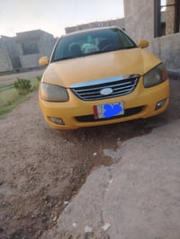 من رخصة الادمن .. سياره كياا سبكترا للبيع سياره جاهزه ما ناقصه شي تبري...