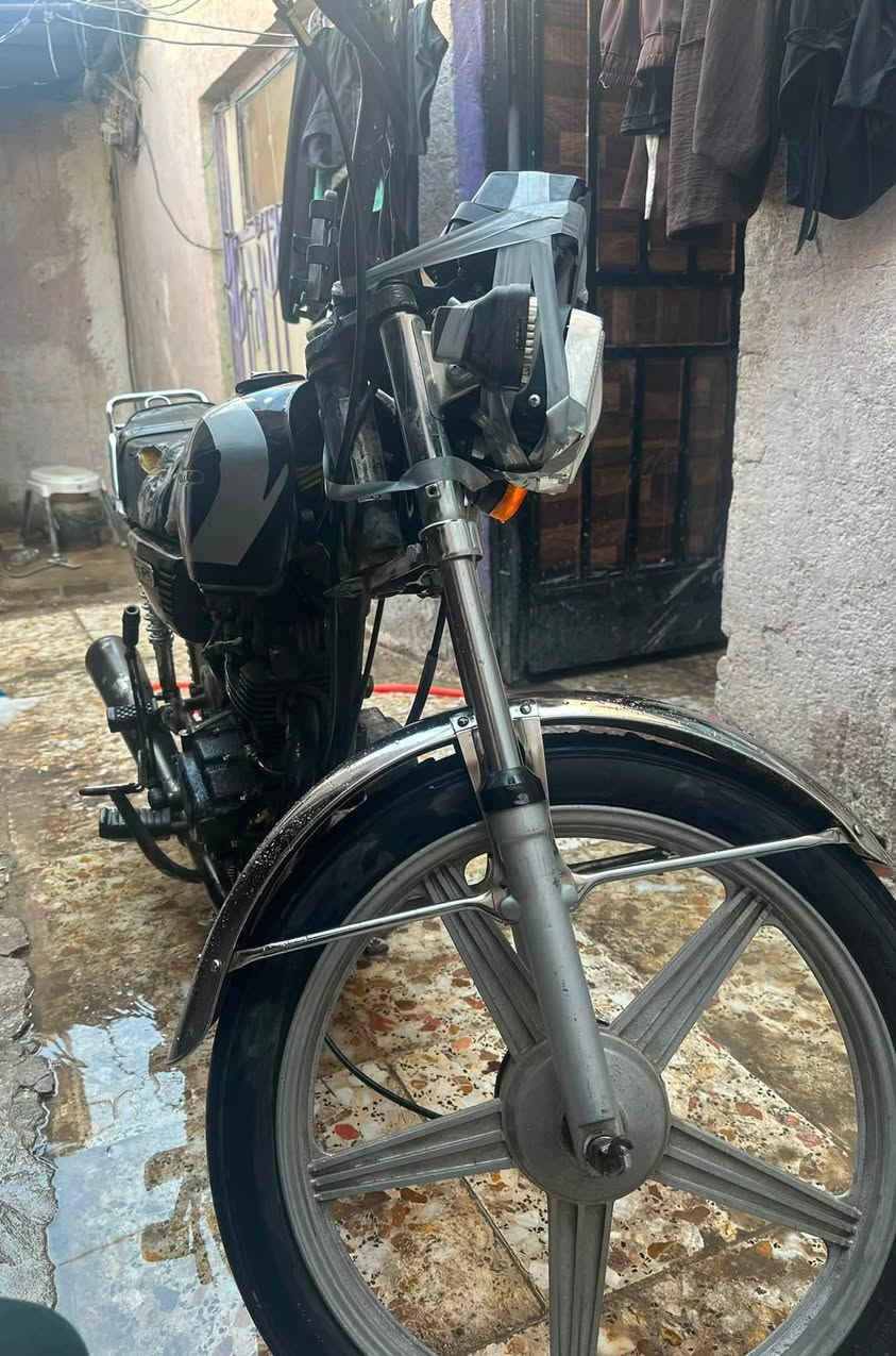 السلام عليكم
ارشه للبيع بيها اوراق غراضها كلها جديده 
رايدها 380الف قفل مكان اسكندريه 
***********
