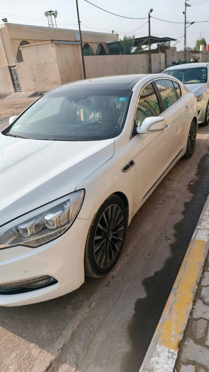 السلام عليكم سيارة كيه كورس للبيع موديل 2015رقم بغداد فول مواصفات مكفوله من الضربه اولصبغ وارد امريكي بسمنه السيارة السنويه الحد 2031 علمنه انه السيارة بيه كازكيت فقط بيع او امراوس حسب القناعه السعر 145$او بيه مجال بصيط رقم ***********
