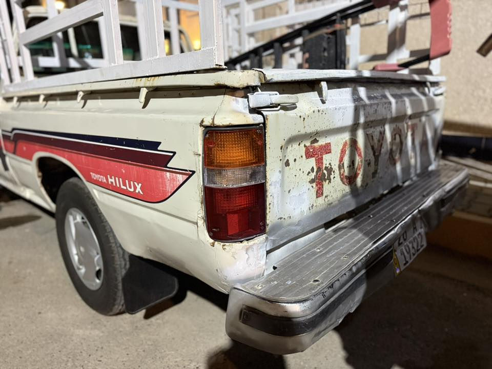 سلام عليكم للبيع تيوتا موديل89 رقم صلاح الدين انكليزي سنوية لل30 تخم تاير شاصي مكفول محرك لاصرف ولاتبخير صدر جديد كهربائيات كلها شغالة محرك كروسيدا 
الرقم:***********
السعر43$وبيها مجال
