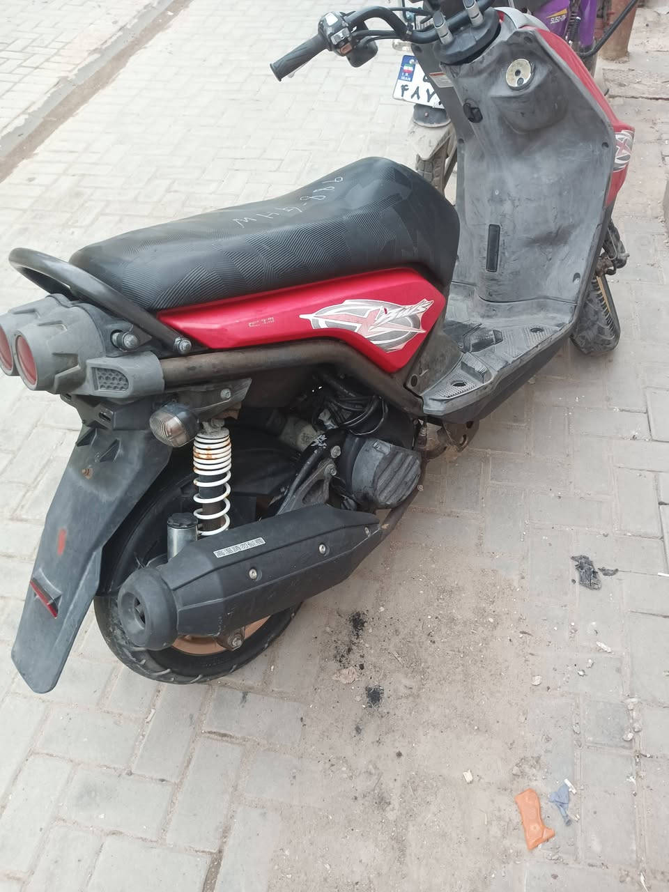 سكنس جبلي كفاله عامه صارلها شهرين نازلة من الرمبة المكان البياع بمليون و100
***********
