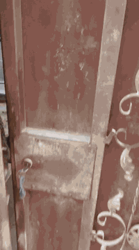 السلام عليكم بيت للأيجار في البصره قضاء الصادق بني منصور مزرعه قرب حسينيه السيد جاسم يتكون البيت من ثلاث غرف ومطبخ وديوانيه وهول وصحيات داخليه وخارجيه مساحة البيت 120متر  الايجار 175 الف شهريا للتواصل الاتصال على الرقم التالي : ***********
