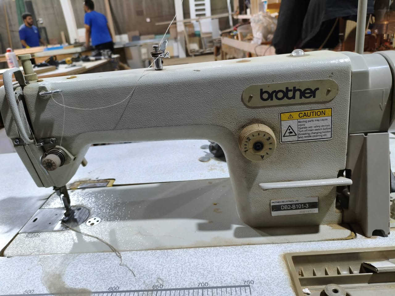 مكينه للبيع ب 250 بيها مجال بصيط 
للستفسار ***********
