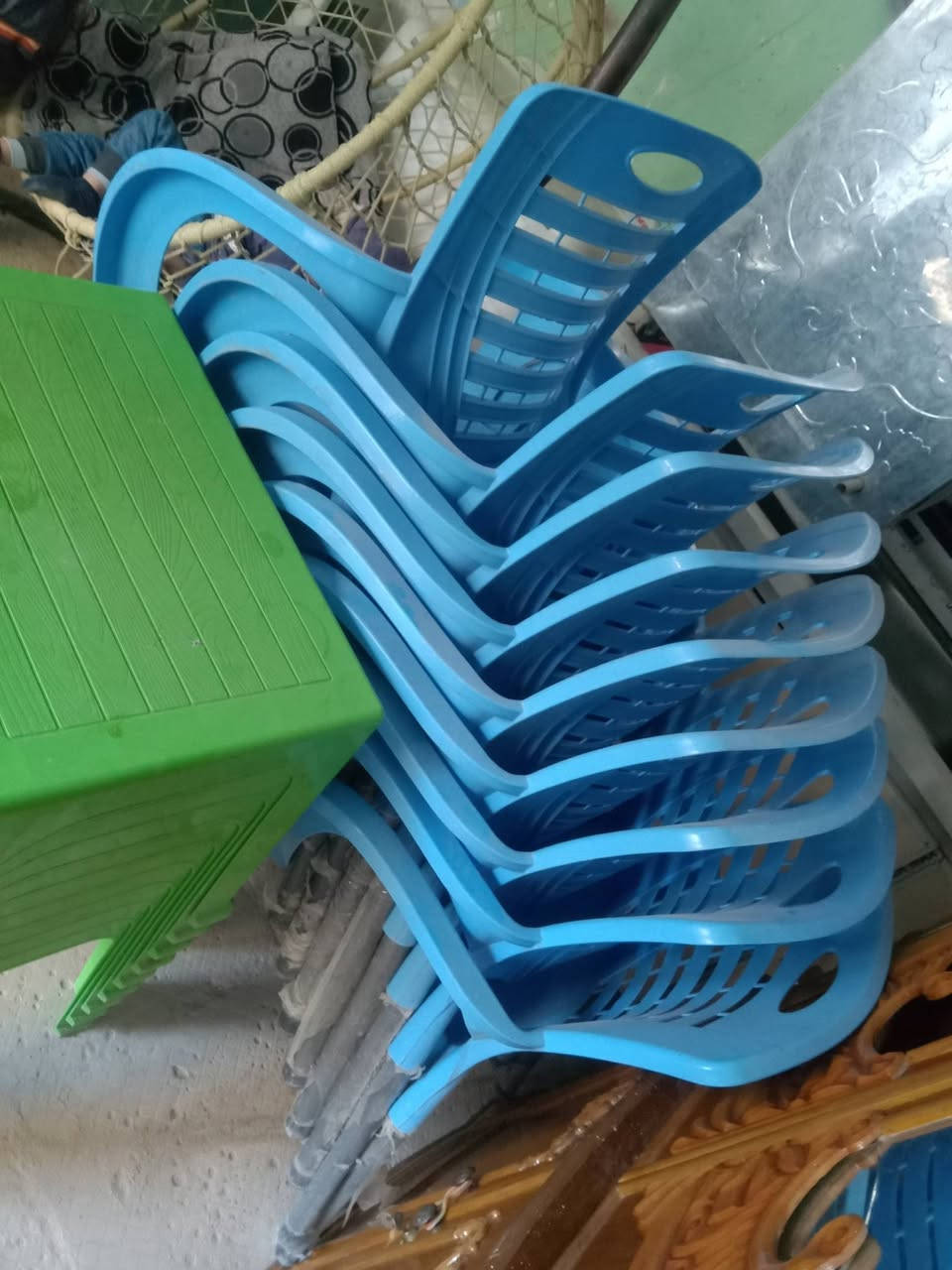 السلام عليكم من رخصه الادمن محل الاخوين لبيع الاغراض المنزلية المستخدمه عنوان المحل  المسيب شارع الاول والاسعار اسئل وجاوبك ***********
