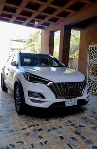 توكسان ٢٠٢٠ • ماشي ٤٩٠٠٠ • بصرة