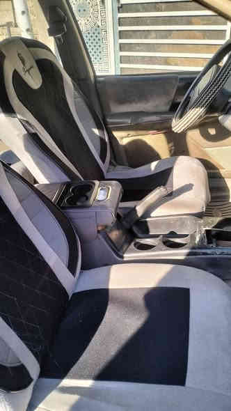 سلام عليكم جيب شيروكي موديل 1994مكفوله لاضربه ولاصبغ عدخشم الجاملغ الامامي موضح  بالصورة الباقي كفاله عامه مكينه وكير حاويه هسه شادهن تخم تاير كهربائيات كلها شغاله شاشه سماعات مضخم الصوت صدر امامي جديد والخلفي بس الاكسل بي صوت السعر 48وبيها مجال بغداد الحبيبيه قرب مستشفى الاولاده موبايل ***********
