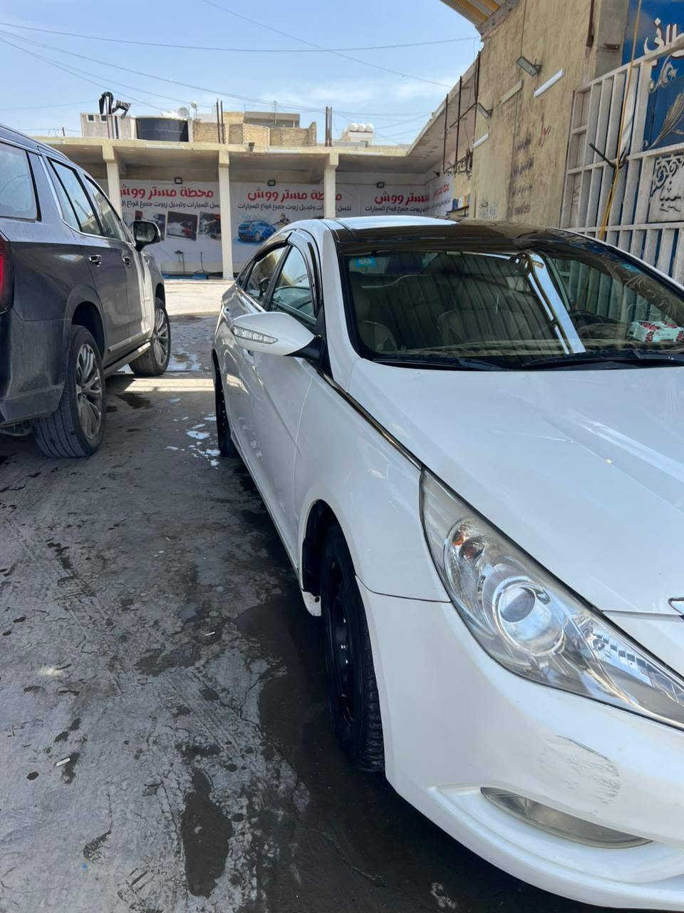 خليجي 2011 محرك 2400 دوش
جاهزة من كلشي بيه الجاملغات الخلفية بيه صبغ من الدوار بدون اي ضرر 
وجاملغ الايمن مبدل بلادي رقم بغداد دولي تحويل ثاني يوم 
 بنورما
 كشنات كهرباء
سياره كلش نظيفه السعر ١١٩ وبيها مجال للشراي
مكان بغداد
*********** 
الرقم ***********
