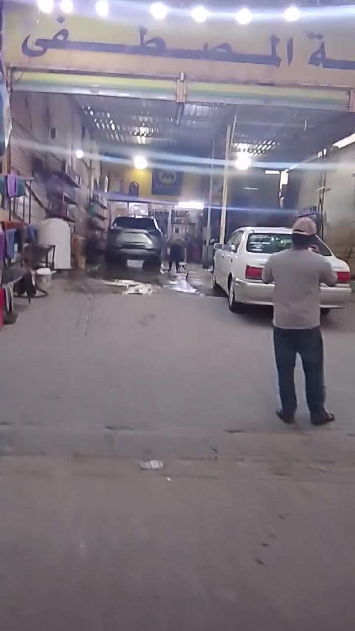 يا الله سلام عليكم محطة غسل وتبديل دهن سيارات للبيع المحطه خير من الله الغراض البيهه كمريسرات 2+هوزين دهن محل كامل مساحت المحطه ٢٠٠متر واليجار كل شهر بشهره ويجلرهه كلش مناسب العلوان نجف حي الوفاء قرب مجسرات الزهراء محطة المصطفى لارقم ***********

