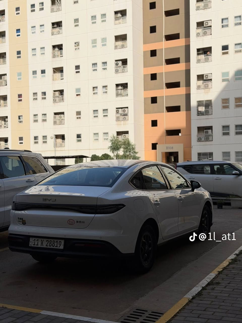 للبيع BYD Seal 5 DM-i موديل 2025
السيارة زيرو وحالتها وكالة محرك 1.5 هجين (بنزين + كهرباء)، اقتصادية جداً بالوقود ومواصفات حديثة.

موديل: 2025

نوع الوقود: هجين (بنزين + كهرباء)

الحالة: زيرو

اللون: كما موضح بالصور

السيارة نظيفة جداً وخالية من الملاحظات

السعر: 128 ورقة قابل للتفاوض 

مكانها: السماوة


**إذا كنت صاحب هذا الإعلان وتريد حذفه لأي سبب، رجاءا أرسل رسالة إلى الدعم الفني**