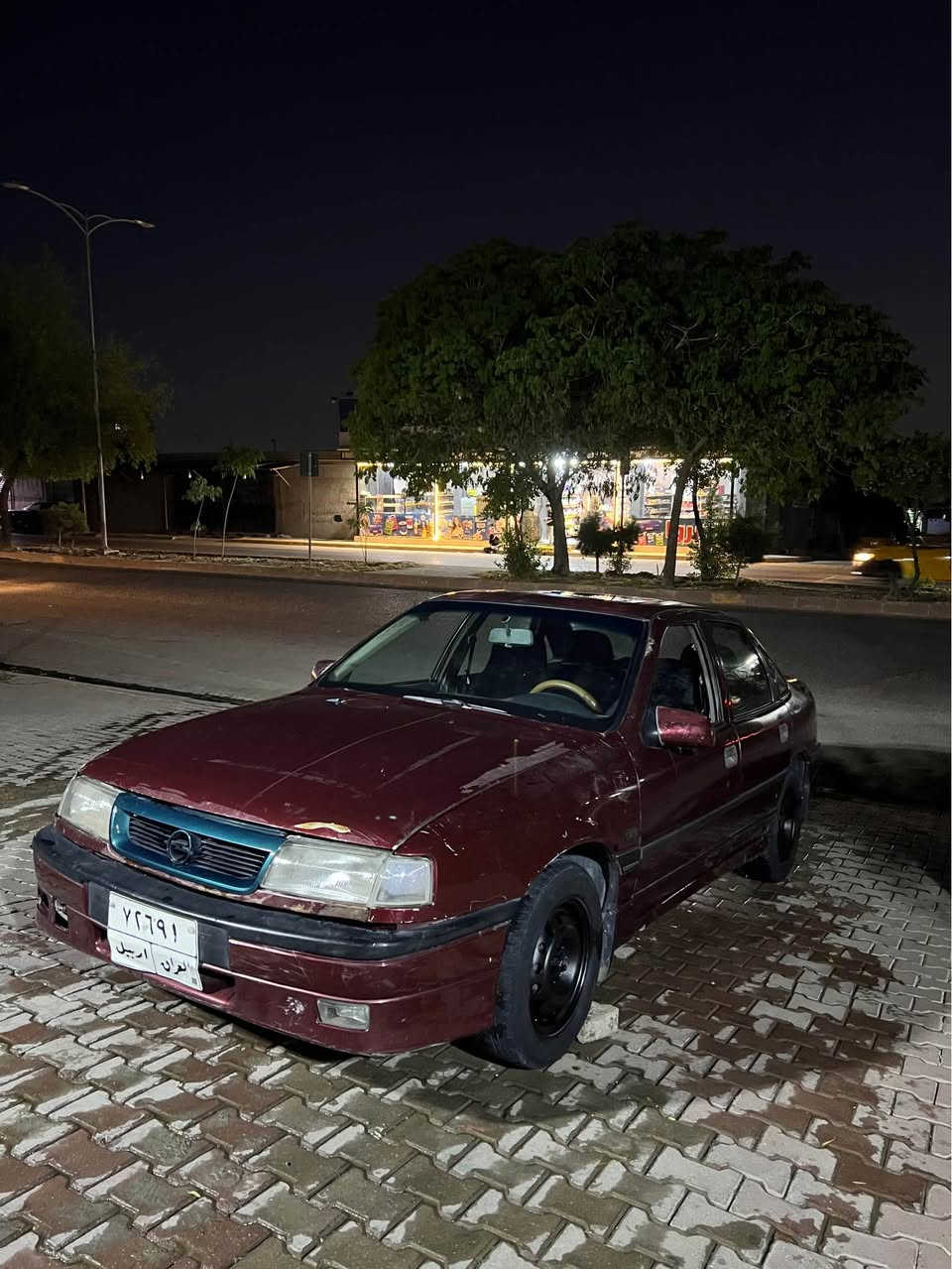 opel victra مكينه 2.0 موديل 1990
جاملغ بونيت صبغ بدون دواخل 
محرك و گير بشرط 
شرط تحويل بيها بطاقه بنزين
رقم موبايل *********** كركوك, العراق
