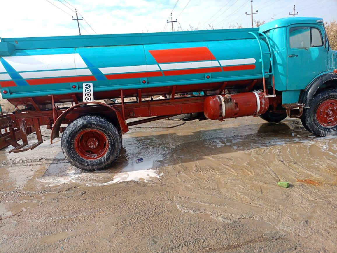 السلام عليكم ابوردين للبيع رقم انبار الماني مداور ثاني يوم  تانكي تفصال جديد محرك جديد توه حاطينه سياره جاهزه للشغل مكاني الناصريه باقي التفاصيل عل هاذه الرقم *********** ابو سباهي
