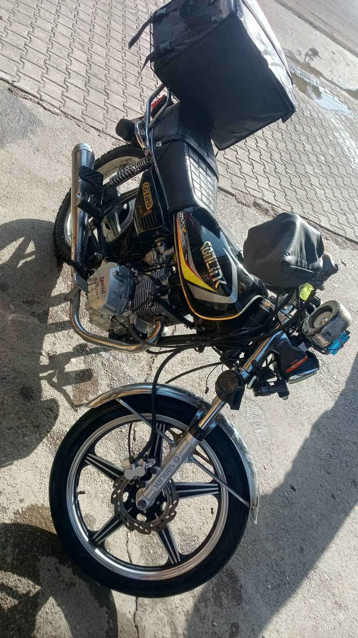 سلام عليكم
دراجه سافين 2020محرك لوك 
لايت اشاير سلف كلو شغال 
دراجه كلشي ما عايزها للبيع 
سعر 430 وبيها مجال شراي تعال مو شراي لا دوخني


**إذا كنت صاحب هذا الإعلان وتريد حذفه لأي سبب، رجاءا أرسل رسالة إلى الدعم الفني**