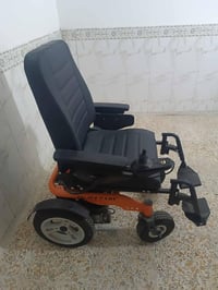 عربانه كهربائيه شحن السعر 450وبيه مجال وهذا رقمي 07812264758