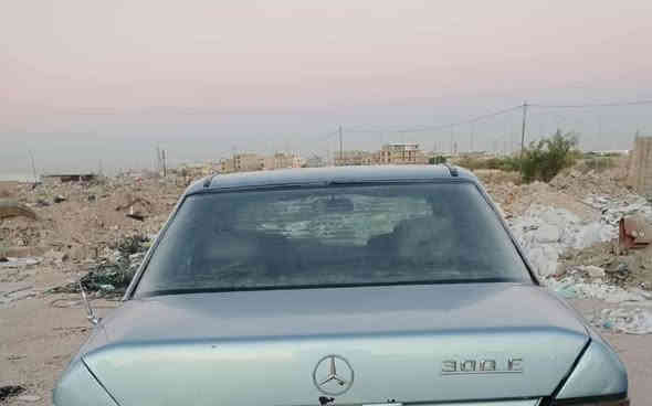 مرسدس دب لبيع اومراوس حسب القناعه محوربطه بيه بكن سعرخاص ***********
