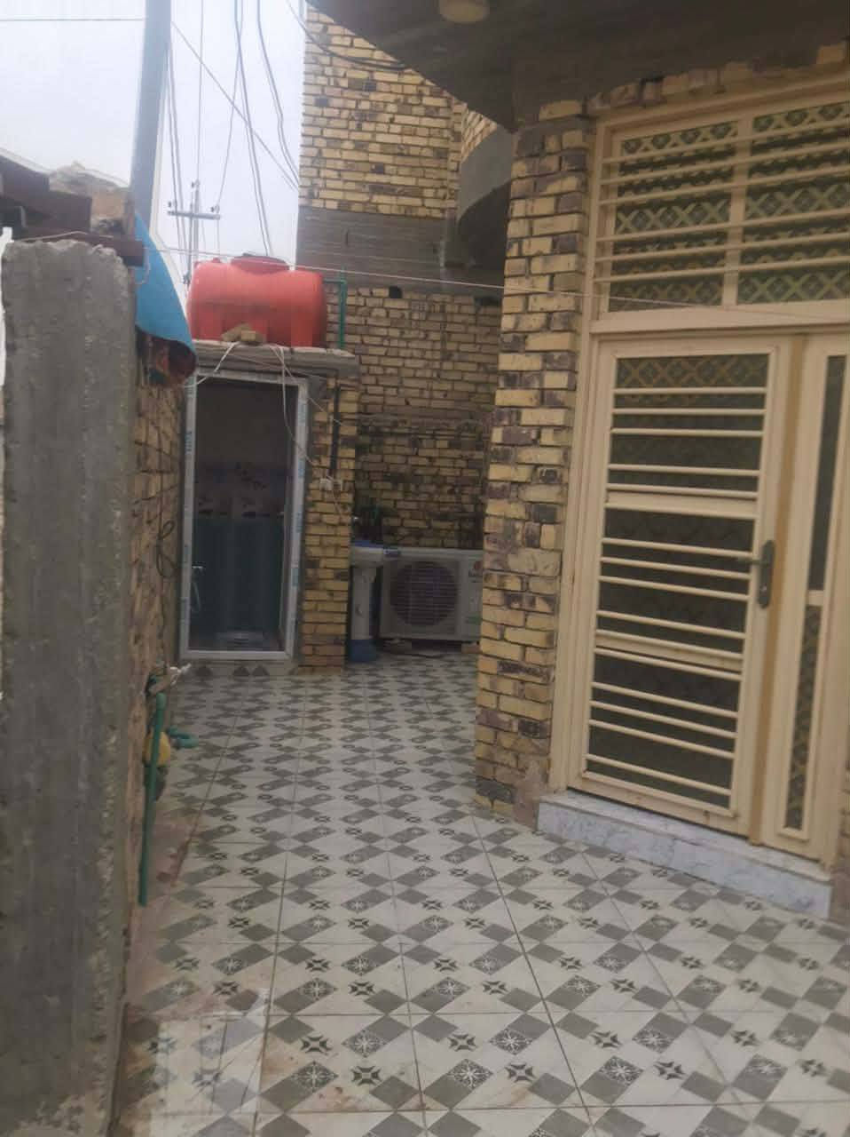 بيت 200م مسلح حي الزهراء وره سيراميك السفر بليد 108 ومطلوب 22 بناء حديث ***********
