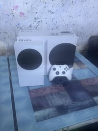 اكس بوكس سيريس اس ابيض 512GB للبيع حالته : مستعمل نظيف نسبه %99 لا مصل...