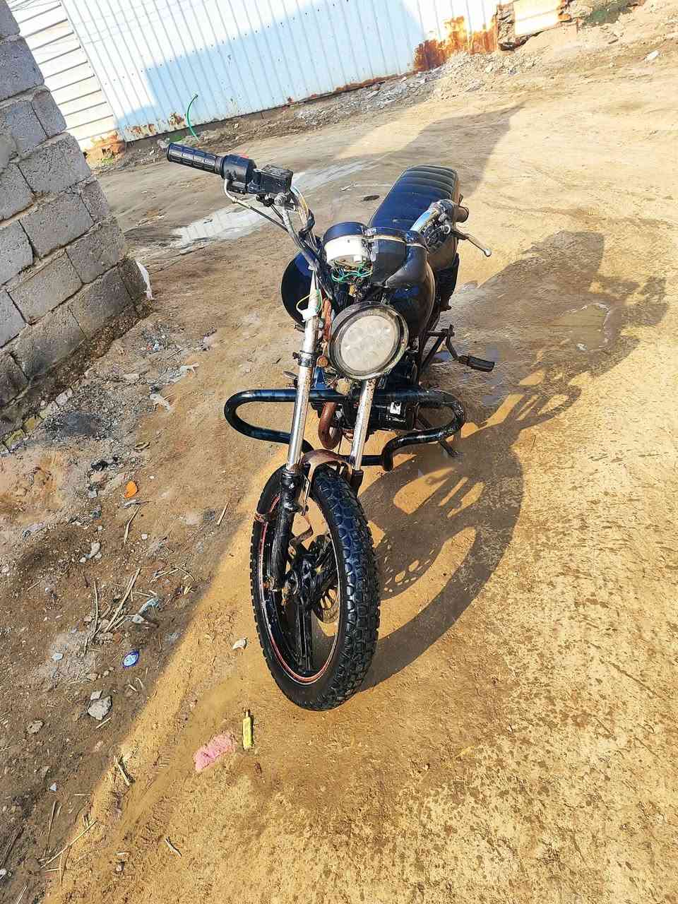 أوباما اوراق اصولي موديل 15 بيه دخانه قليله يرادله ترتيبات ضفيره موجوده بس ربط كهرباىيات شغاله هندر واحد بكل وقت سعره 250 وبيه مجال قليل مكاني كربلاء بلحر ***********
