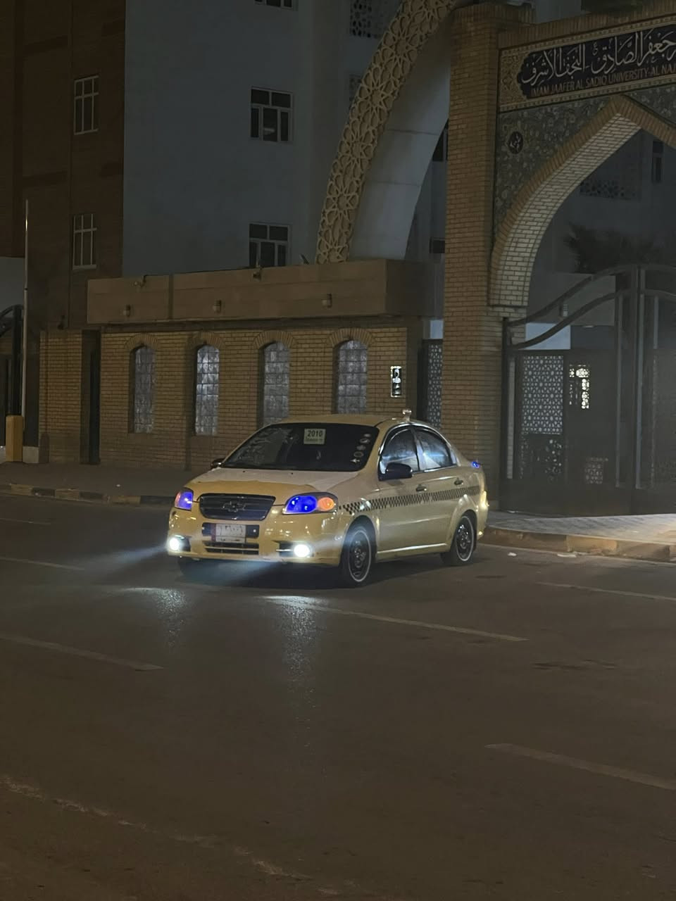 سلام عليكم  افيو موديل 2010مكفوله كفاله عامه كير مكينه مكفولات تبريد شغال تخم تاير ابو الخطه بيع مستعجل والستفسار ***********
