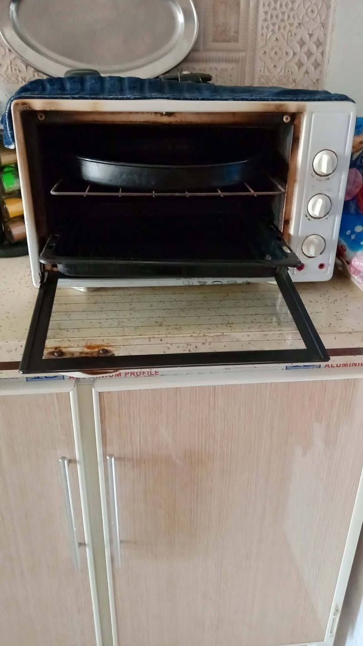 فرن كهربائي مستعمل الجوة شغال والفوك حرارة قليله السعر ٢٠ او بي مجال


**إذا كنت صاحب هذا الإعلان وتريد حذفه لأي سبب، رجاءا أرسل رسالة إلى الدعم الفني**