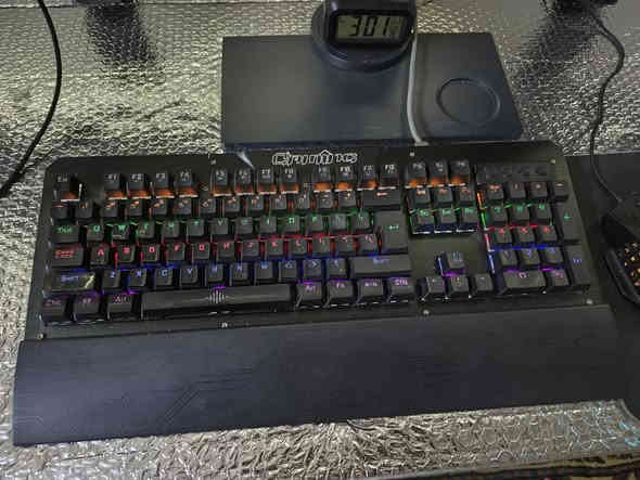 السلام عليكم
حاسبه كامله مع كامل ملحقات للبيع
CPU R5600X
asrock b550 steel legend
RAM 32 GIG 3200.3600
M2 1TB
RX 6700XT msi gaming x 12 GIG
power supply gigabyte 700w murder
FAN CPU AMD RGB
Glass XPG Defender Mid-Tower ATX 6 FAN RGB
MONITOR benq 27 2K 144
keyboard mechanical
mouse rgb control software
mic professional RGB
headphone hyperx cloud 2
speaker USB
joystick 
مكاني بغداد الشرطه الرابعه
***********
