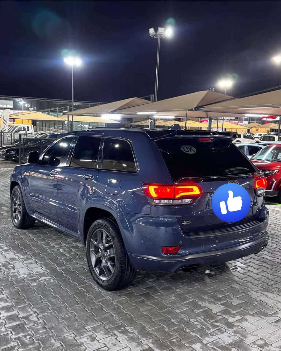 ‎جيب كراند شيروكي 
‎لمتد S .
الموديل :2020. (خليجي) .
المحرك : V6. 3.6L .
‎العداد :50.000 الف كيلو متر
‎الضمان : 3 سنوات او 60 الف كيلو
‎رقم بغداد
‎وكاله هارلم للسيارات
•  المواصفات :
•  نقطة عمياء .
•  دفع رباعي 4x4 .
•  فرش المقاعد من الجلد .
•  صفي المقاعد الأمامية كهربائية .
•  ذاكرة لحفظ وضعيات الجلوس .
•  صفي المقاعد الأمامية مع تدفئة .
•  صف المقاعد الخلفية مع تدفئة .
•  ويل قياس 20 انج .
•  مقود السائق كهربائي .
•  تدفئة ستيرن .
•  سقف بانوراما .
•  شاشه كبيرة 8.4 انج .
•  نظام الملاحة (GPS) .
•  نظام خاص للطرق الوعرة .
•  مصابيح امامية زنون .
•  المصابيح الأمامية مع LED لايت .
•  كشافات ضباب بروجكتر زنون .
•  تشغيل عن بعد .
•  صندوق كهربائي .
•  حساسات أمامية .
•  حساسات خلفية .
•  كاميرا خلفية .
‎: مرن باية الي لام الطاع الإمامية .
•  بلوتوث تلفون .
•  محدد سرعة .
•  نظام تشغيل واطفاء اوتماتيكي للمحرك للتوفير من صرف الوقود . ( Auto
. ( Start System
. ( Auto Break System ) نظام بريك اوتماتيكي *
‎مغلفة ppf

***********
