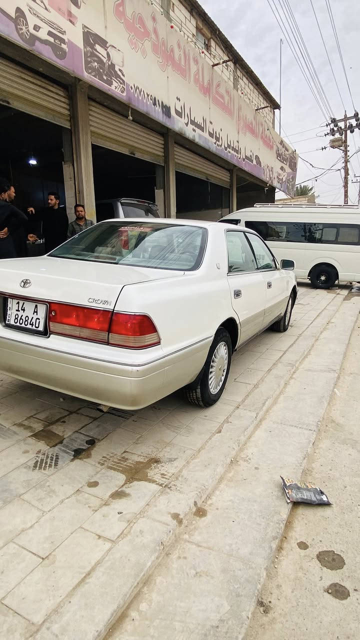 راس الثور فلات مكفوله من الكص والنقل والعيب الشرعي رقم بصره انكليزي سنويه مجدده تحويل  مكينه وكير vvti 3000 فيشتين حاويه حداده جديده تخم تاير تبريد دواخل جديده السياره جاهزه واحلى من الصور  العنوان بصره قضاء المدينه السعر 92 وبيهه مجال قليل للاستفسار الاتصال الاتصال ***********
