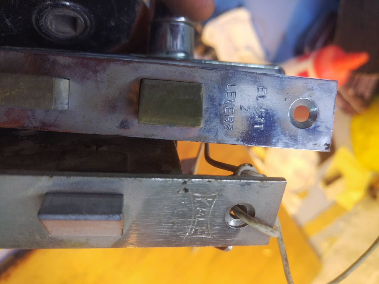 كيلونات أصلي يونيون وكالي انگليزي و هنگاري:


**إذا كنت صاحب هذا الإعلان وتريد حذفه لأي سبب، رجاءا أرسل رسالة إلى الدعم الفني**