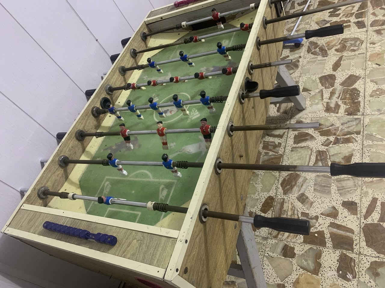 السلام عليكم فيشه للبيع مكان بغداد البلديات سعر ١٧٠ الف وبيها مجال قليل ***********
