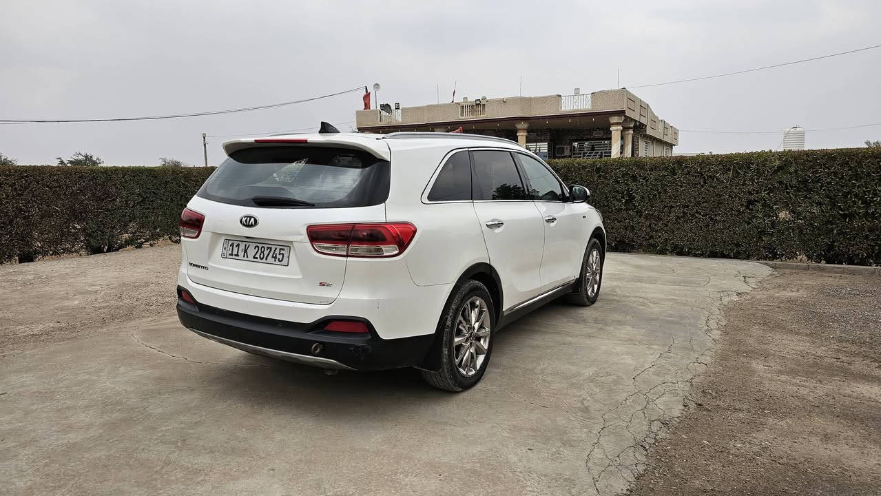 للبيع كيا سورنتو 2016 خليجي رقم بغداد فول مواصفات مكينه 2400 دوش ضرر مبدل بابين و جاملق الخلفي مصبوغ جهه اليمين السياره جاهزه للخير ما بيهه اي نقص// عنوان بغداد الامين السعر (148$) و بيهه مجال// مبايل (***********)
