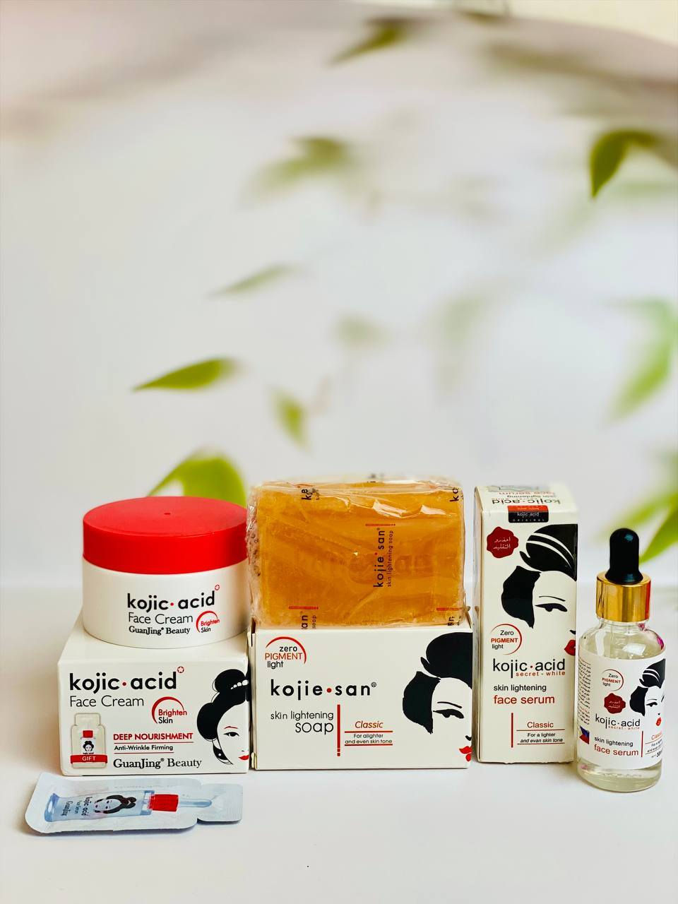 ✨ عرض خاص من كوجي سان! ✨

حلمك ببشرة نضرة، صافية، ومرتّبة صار حقيقة! 😍

📦 طقم كوجي سان المميز:
💧 سيروم الترطيب والتفتيح
🧼 صابونة طبيعية غنية بالعناية
🌸 كريم مغذي وملطف للبشرة

🎯 تركيبة قوية وفعّالة تعتني ببشرتك من العمق
✔️ ترطيب طويل
✔️ نعومة ولا أروع
✔️ إشراقة طبيعية وصحية

لحكووو على العرض قبل نفاذ الكمية 
يوجد توصيل لجميع محافظات العراق #الاصلي


**إذا كنت صاحب هذا الإعلان وتريد حذفه لأي سبب، رجاءا أرسل رسالة إلى الدعم الفني**