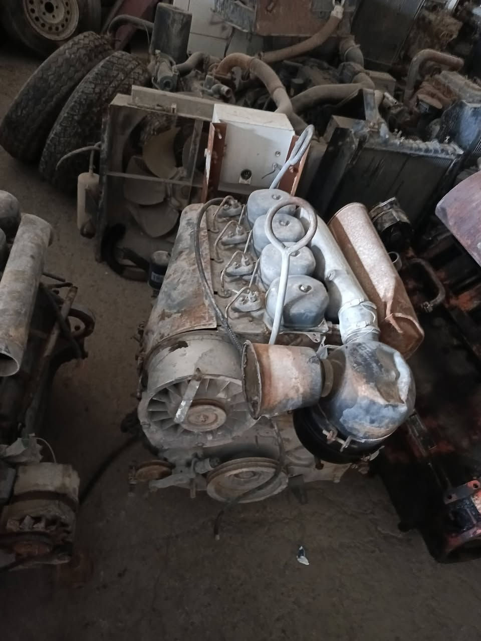 محركات دويس العدد 5واحد 3وقطعتين 6وقطعتين 4المكان البصره التصال ***********
