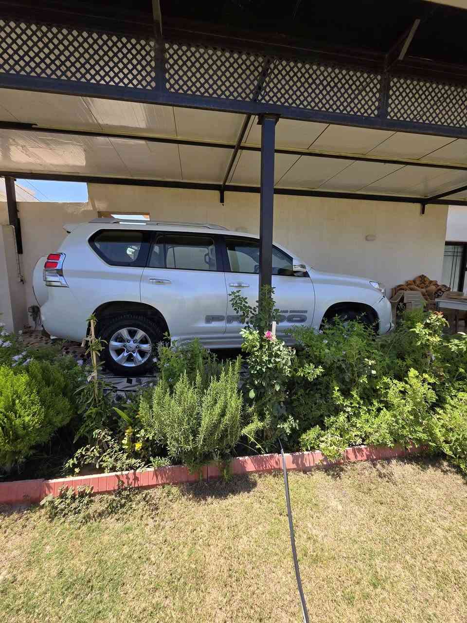 برادو ٢٠١٣ بغداد كويتي 
فول مواصفات 
ماشية ١٢٦ الف
هوك
دبل تانكي
فتحة سقف
ثلاث قطع تبريد 
كشنات جلد
السعر ٢٦٥
***********
***********
ديالى

