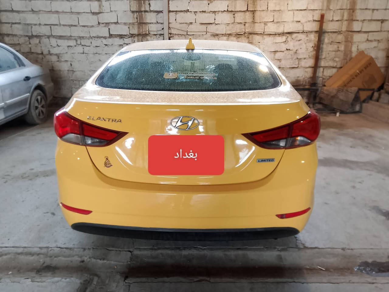 النترا وارد امريكي موديل 2016 ضررها بابين گير محرك مكفول محرك1800 دوش  سياره فول بصمه ماعده فتحة سعرها 108 للاتصال***********
