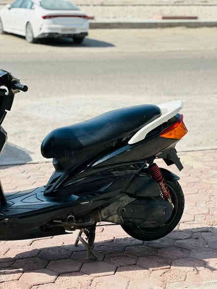 ‏دراجة Sickness فحل سرعة 140 كوري Copter السعر 500 وبيها مجال للتواصل *********** مكان حي الجهاد بغداد  أبيع كوم حديد
