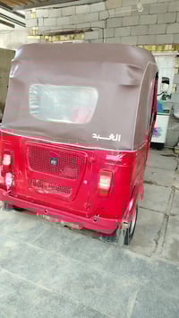 تكتك للبيع موديل 22/شهر/ 12 رقم وسنويه السعر 8ونص وبيها مجال قليل التص...