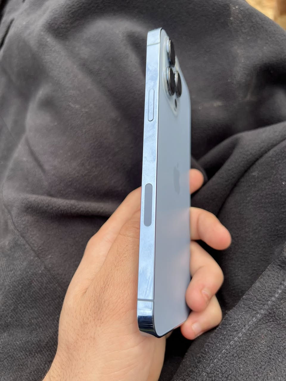 السلام عليكم ايفون 13برو ماكس جهاز نضيف استخدام شخصي نموذج L امريكي بطارية 83 اللون البحري جهاز وتر بروف مكفول من كلشي عل فحص كارتونه وملحقات ويا السعر 750 وبي مجال للشراي رقمي : ***********
