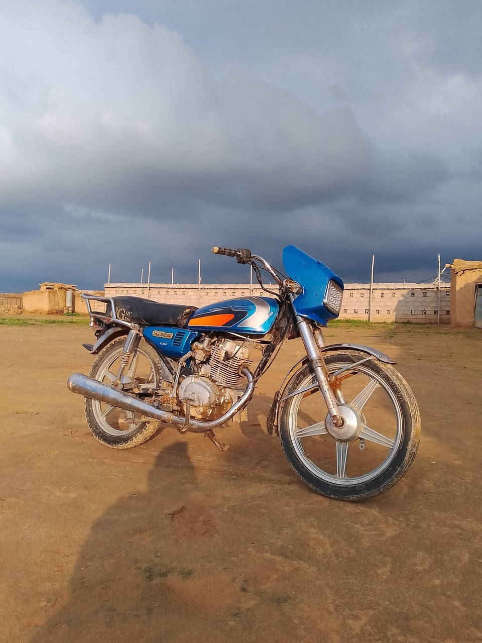 السلام وعليكم ماطور جني    ابو الكله 2019 للبيع محرك معمر كهربائيات شقاله بس عايزو باتري السعر 300
وبي مجال العنوان القراج قرية شناوه


**إذا كنت صاحب هذا الإعلان وتريد حذفه لأي سبب، رجاءا أرسل رسالة إلى الدعم الفني**