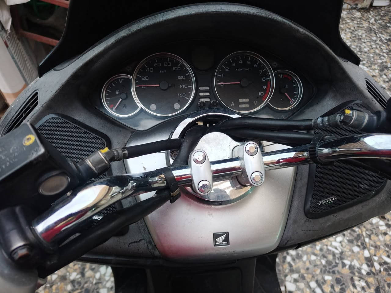 سلام عليكم شباب فورزه 09 للبيع كير ملغي
دراجه كلهه شغاله نكله بكل وكت صالنصه رياضي
كلجات جدت شادهن دراجه صافيه لا حماوه ولا خربطه
مكاني بغداد العبيدي. شراي يتصل ***********.
          سعر 650.   مو شراي لتعبني شوف تفاصيل ابيعلك
                                                             هل موجود
