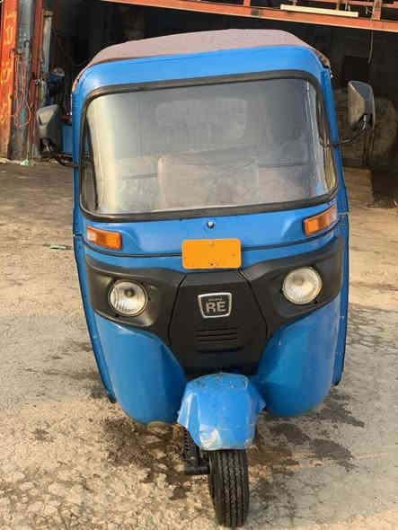 سلام عليكم شباب تكتك موديل 2022 شهر 10  يوم 21 تكتك مكفول كفاله عامه بس بيه بارد صغير بل الغد ومبين بل صور رقمه كربلاء نكليزي وبيه دوس أليم الباب معمره سنويه تقره بغداد رقمي ***********
