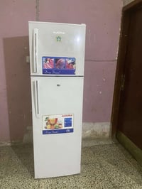 ثلاجة • حجم ١٤ وسط • نظيفة